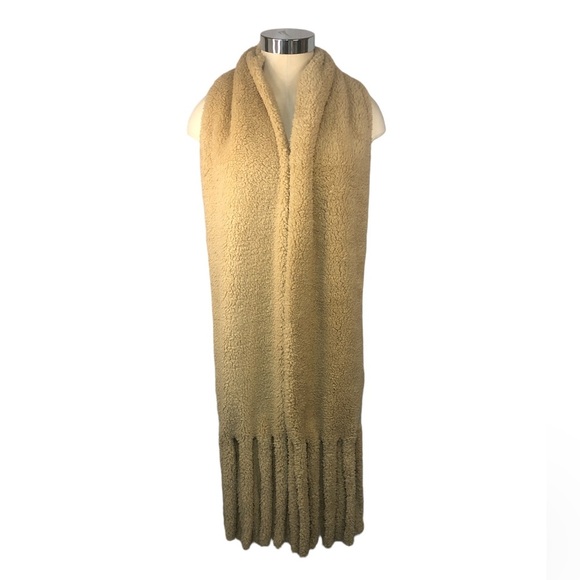 Blanket Scarf Women’s Soft & Thick One Size Camel Color Neutral Fuzzy Faux Fur - Picture 1 of 6